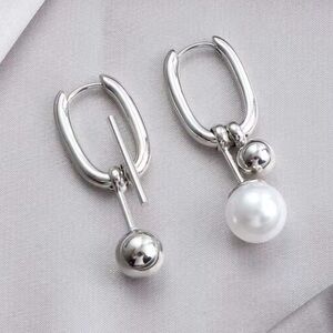 Silver Asymmetric Square Pearl Earrings